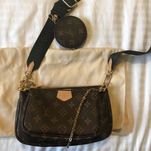 ❌❌SOLD❌❌ Multi Pochette Accessories